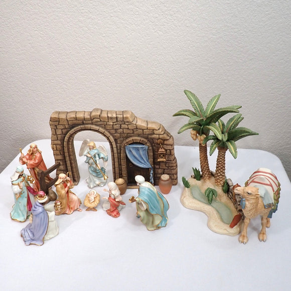 Lenox Little Town of Bethlehem 11 Pc Nativity Set w/Boxes - Christmas Porcelain