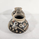 Rare Oscar Rodriguez Mata Ortiz Mexico Pottery 4.5" x 4" Connected Vases/Jars